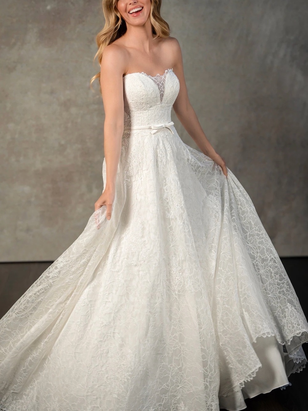 Strapless Lace A-Line Wedding Dress ivory essense of Australia D4191 size 8